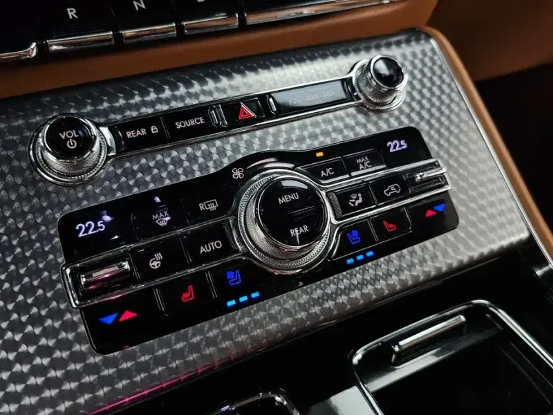 2020 Lincoln Aviator с пробегом 77 668 км