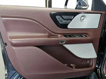 2020 Lincoln Aviator с пробегом 80 347 км