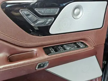 2020 Lincoln Aviator с пробегом 80 347 км