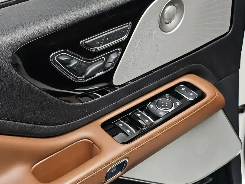 2021 Lincoln Aviator с пробегом 84 861 км