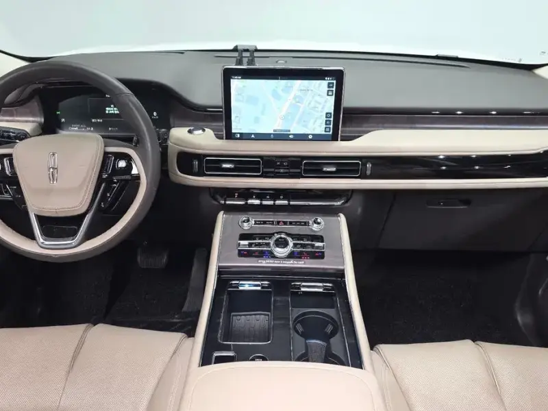 2023 Lincoln Aviator с пробегом 22 359 км