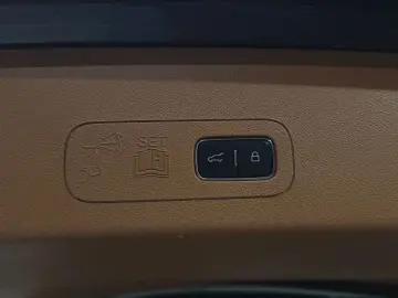2021 Lincoln Aviator с пробегом 45 380 км