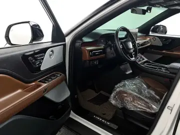 2023 Lincoln Aviator с пробегом 11 104 км