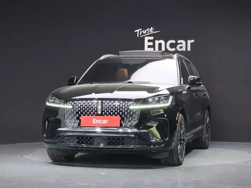 2025 Lincoln Aviator с пробегом 25 825 км