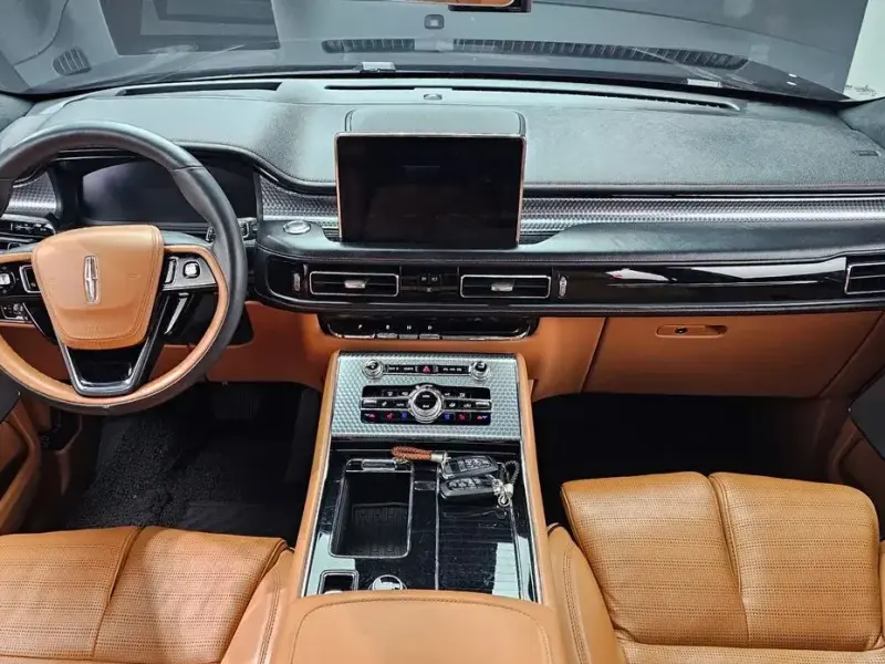 2021 Lincoln Aviator с пробегом 25 580 км