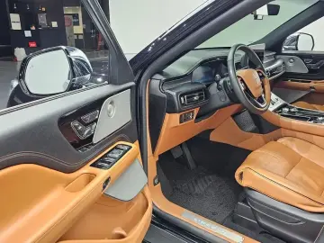 2021 Lincoln Aviator с пробегом 25 580 км