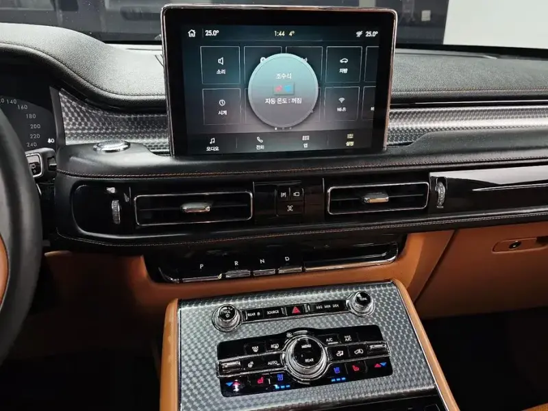 2021 Lincoln Aviator с пробегом 25 580 км