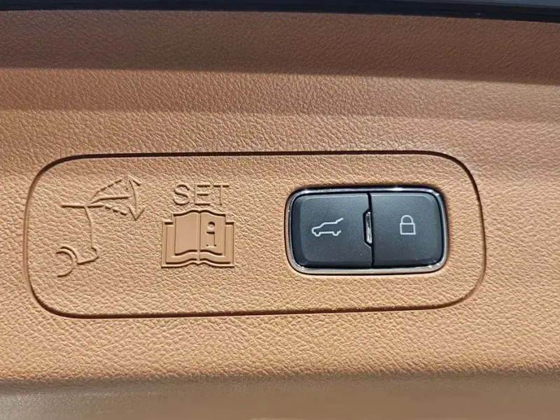 2021 Lincoln Aviator с пробегом 25 580 км