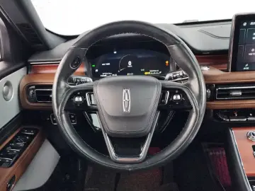 2023 Lincoln Aviator с пробегом 27 770 км