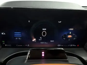 2025 Lincoln Aviator с пробегом 7 807 км