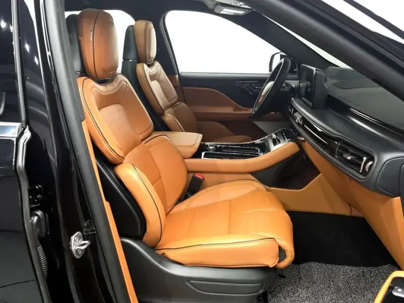 2025 Lincoln Aviator с пробегом 7 807 км