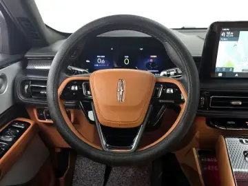2025 Lincoln Aviator с пробегом 7 807 км