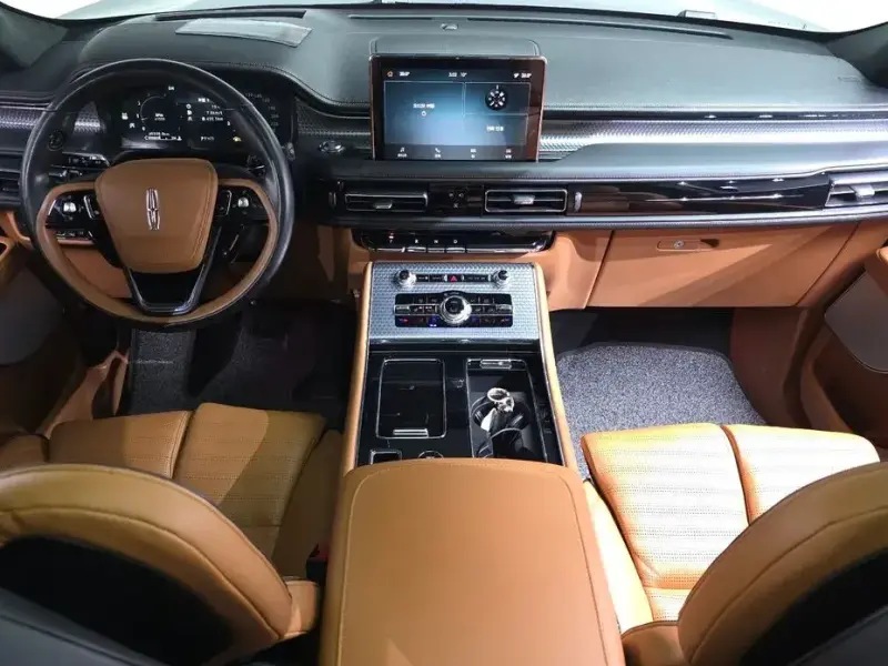 2023 Lincoln Aviator с пробегом 40 358 км
