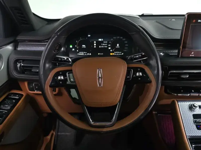 2023 Lincoln Aviator с пробегом 40 358 км