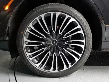 2023 Lincoln Aviator с пробегом 73 775 км
