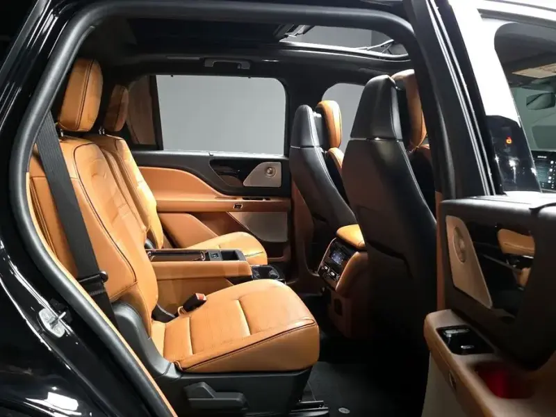 2023 Lincoln Aviator с пробегом 73 775 км