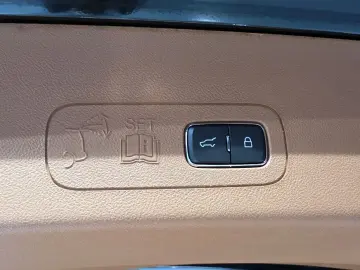 2023 Lincoln Aviator с пробегом 73 775 км