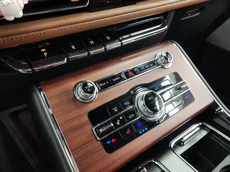 2021 Lincoln Aviator с пробегом 93 236 км