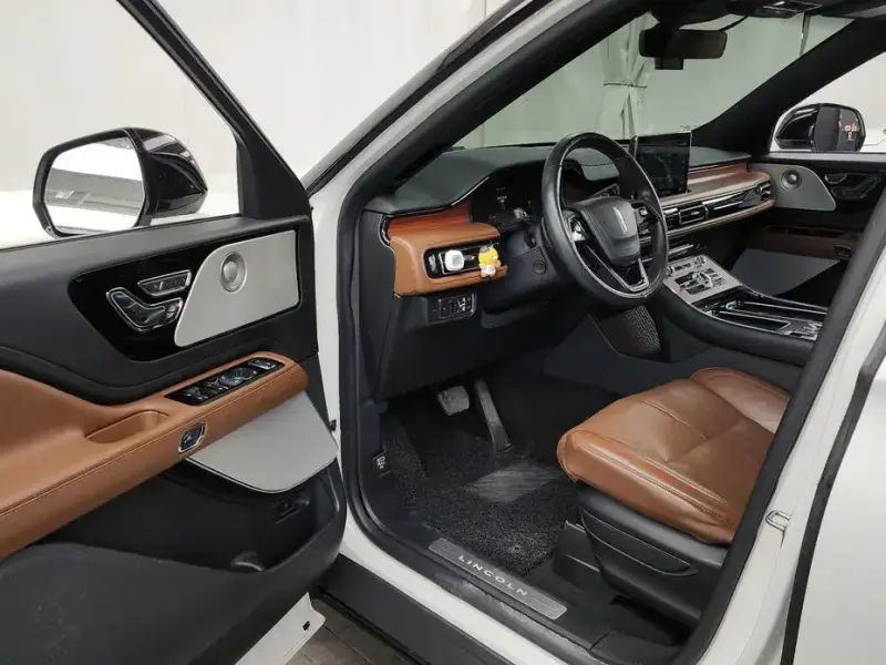 2021 Lincoln Aviator с пробегом 93 236 км