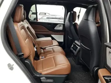2021 Lincoln Aviator с пробегом 93 236 км