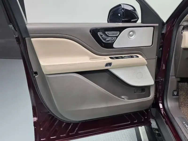 2020 Lincoln Aviator с пробегом 66 387 км