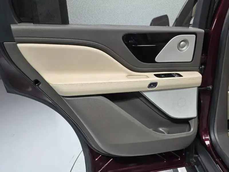 2020 Lincoln Aviator с пробегом 66 387 км