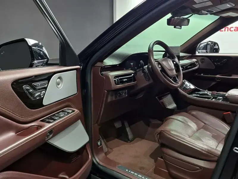2022 Lincoln Aviator с пробегом 32 337 км