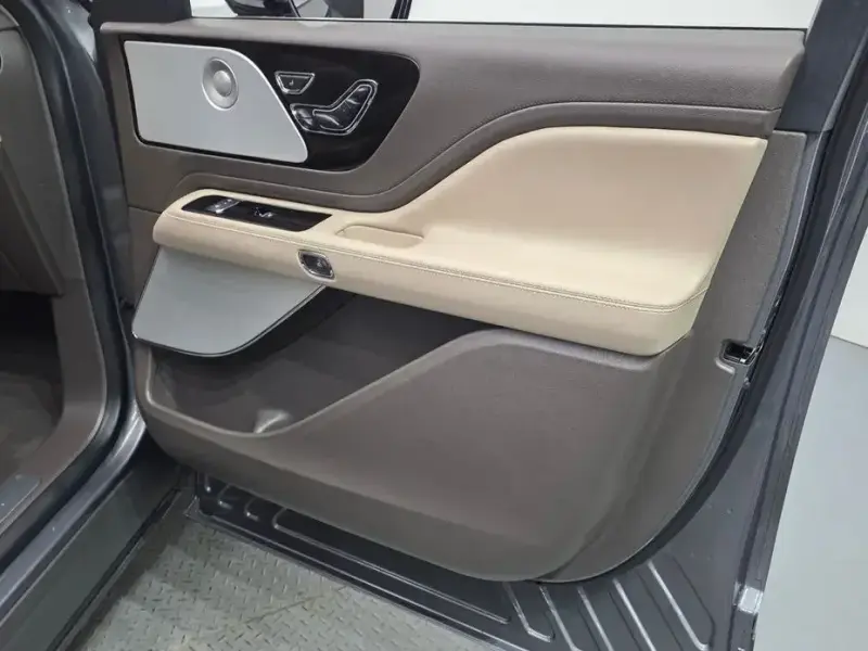 2021 Lincoln Aviator с пробегом 45 235 км