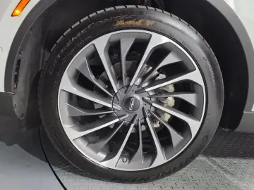 2020 Lincoln Aviator с пробегом 119 875 км