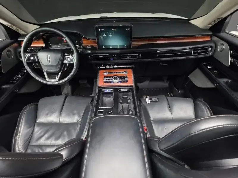 2020 Lincoln Aviator с пробегом 119 875 км