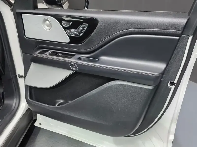 2020 Lincoln Aviator с пробегом 119 875 км