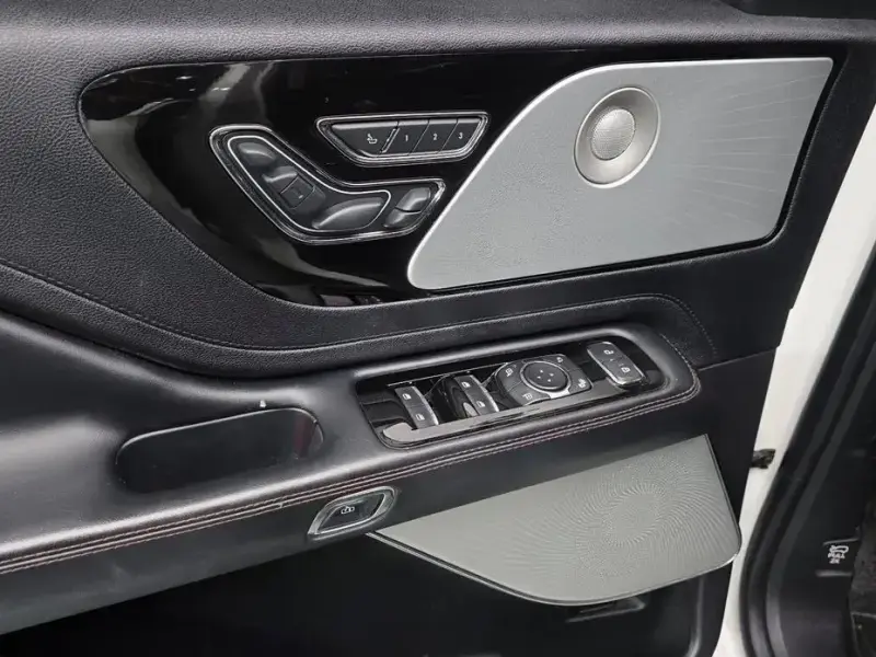 2020 Lincoln Aviator с пробегом 119 875 км