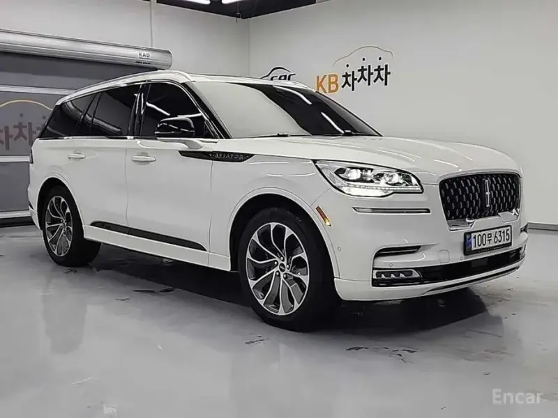 2020 Lincoln Aviator с пробегом 107 607 км