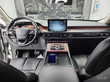 2020 Lincoln Aviator с пробегом 107 607 км