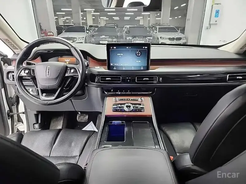 2020 Lincoln Aviator с пробегом 107 607 км