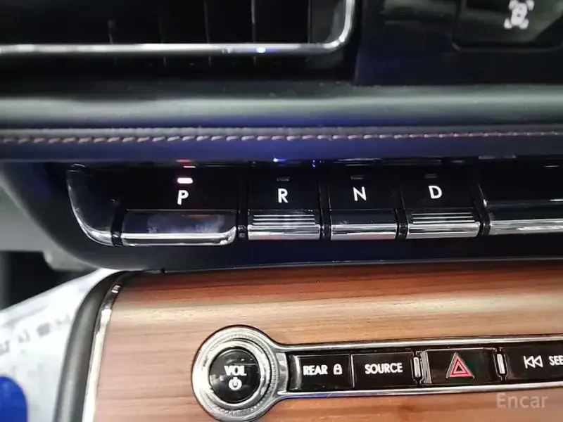 2020 Lincoln Aviator с пробегом 107 607 км