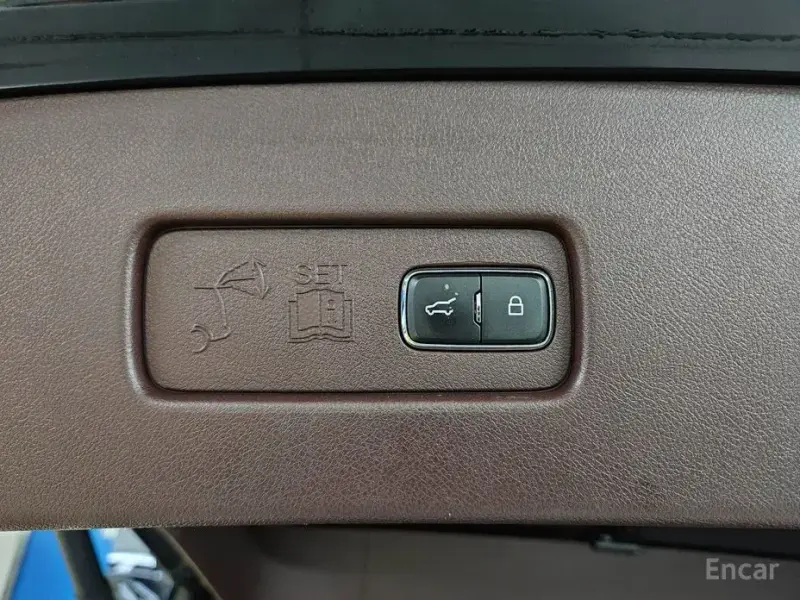 2020 Lincoln Aviator с пробегом 133 109 км