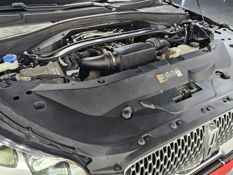 2021 Lincoln Aviator с пробегом 105 281 км