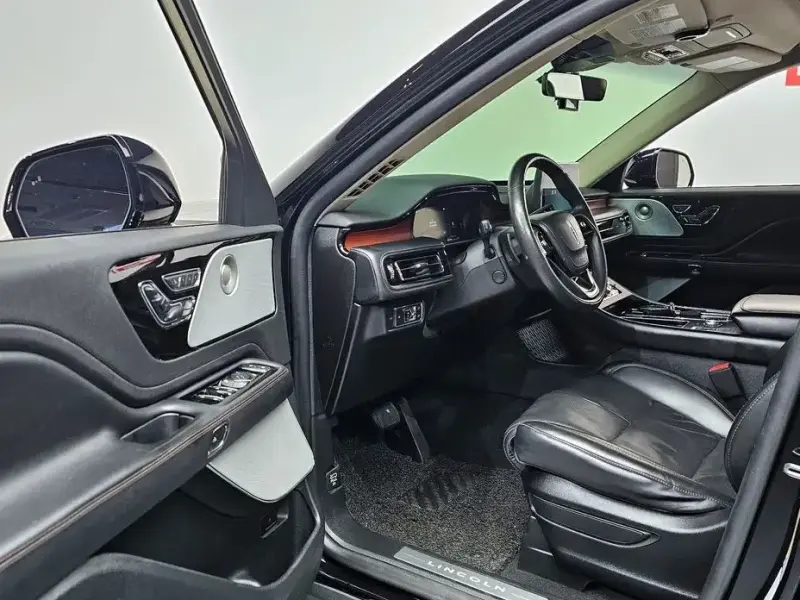 2021 Lincoln Aviator с пробегом 105 281 км