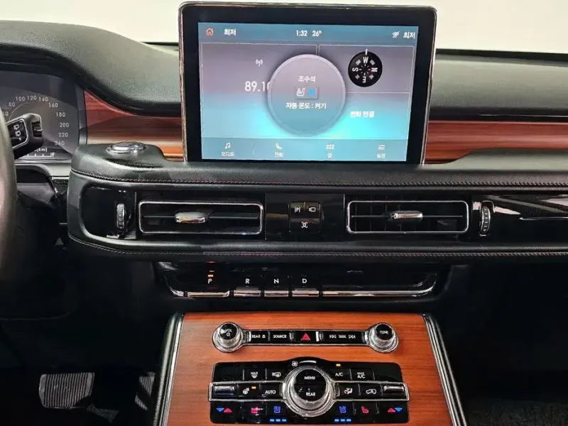 2021 Lincoln Aviator с пробегом 105 281 км