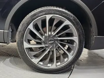 2021 Lincoln Aviator с пробегом 105 281 км