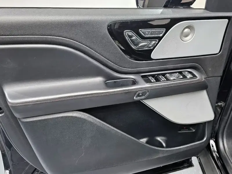 2021 Lincoln Aviator с пробегом 105 281 км