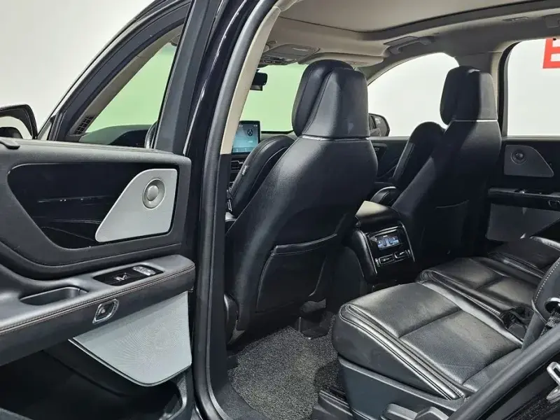 2021 Lincoln Aviator с пробегом 105 281 км