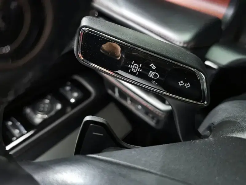 2021 Lincoln Aviator с пробегом 105 281 км