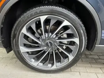 2022 Lincoln Aviator с пробегом 37 384 км