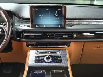 2020 Lincoln Aviator с пробегом 116 563 км
