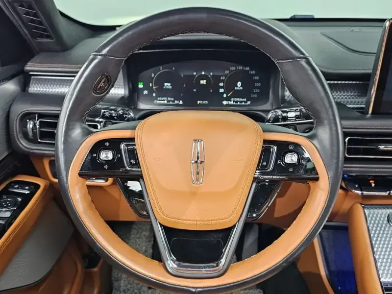 2022 Lincoln Aviator с пробегом 60 695 км