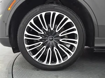 2021 Lincoln Aviator с пробегом 72 545 км