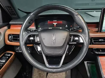 2021 Lincoln Aviator с пробегом 69 124 км