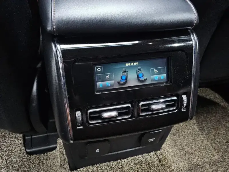 2021 Lincoln Aviator с пробегом 69 124 км